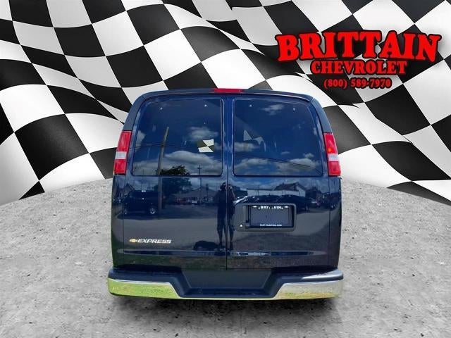 2026 Chevrolet Express Passenger 1LT