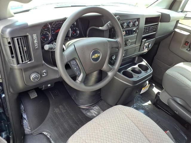2026 Chevrolet Express Passenger 1LT