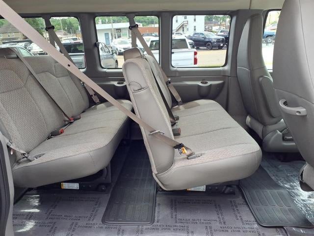 2026 Chevrolet Express Passenger 1LT