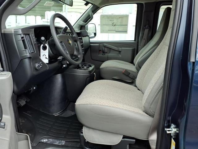 2026 Chevrolet Express Passenger 1LT