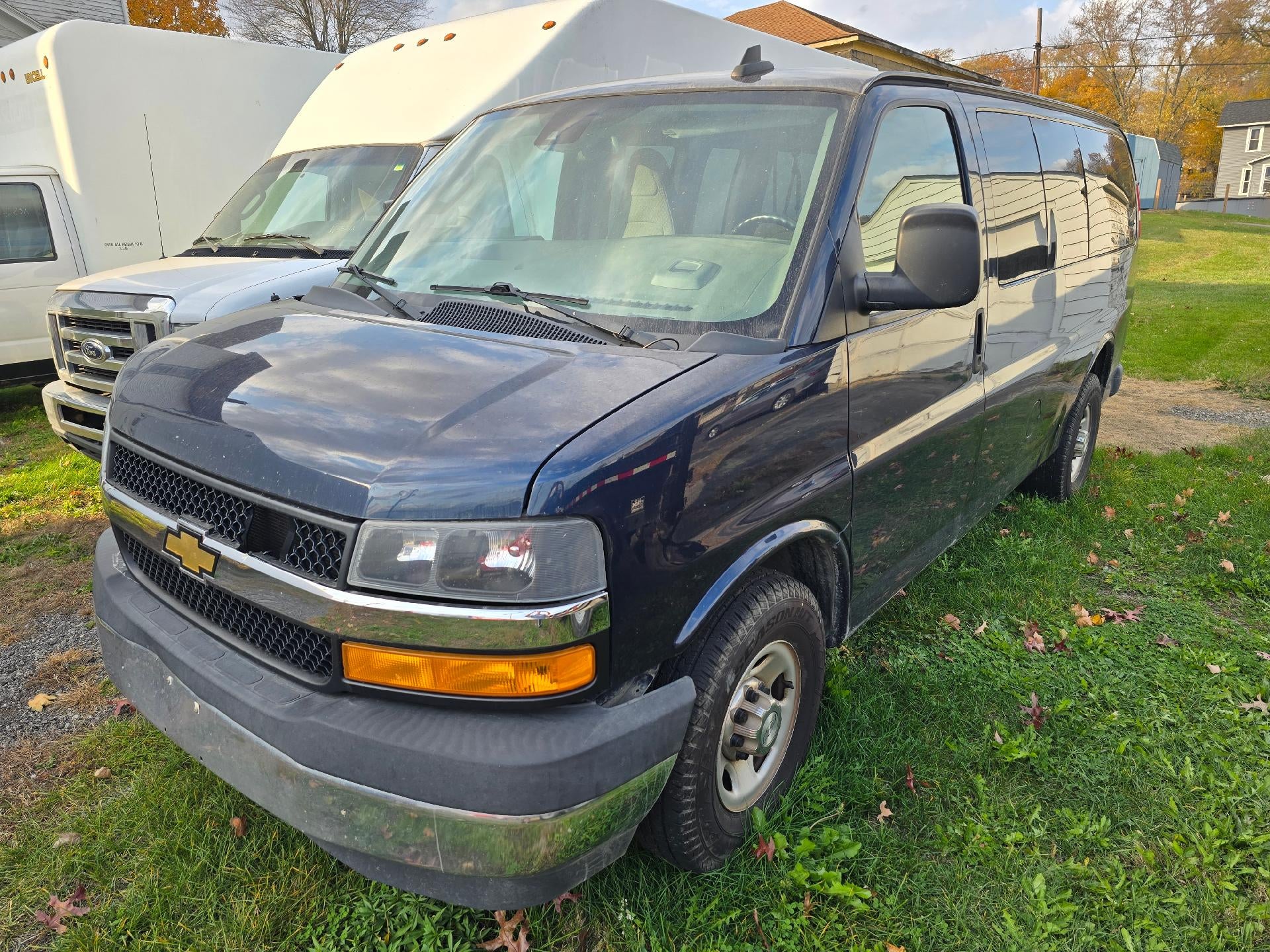 2019 Chevrolet Express Passenger 3500 LT