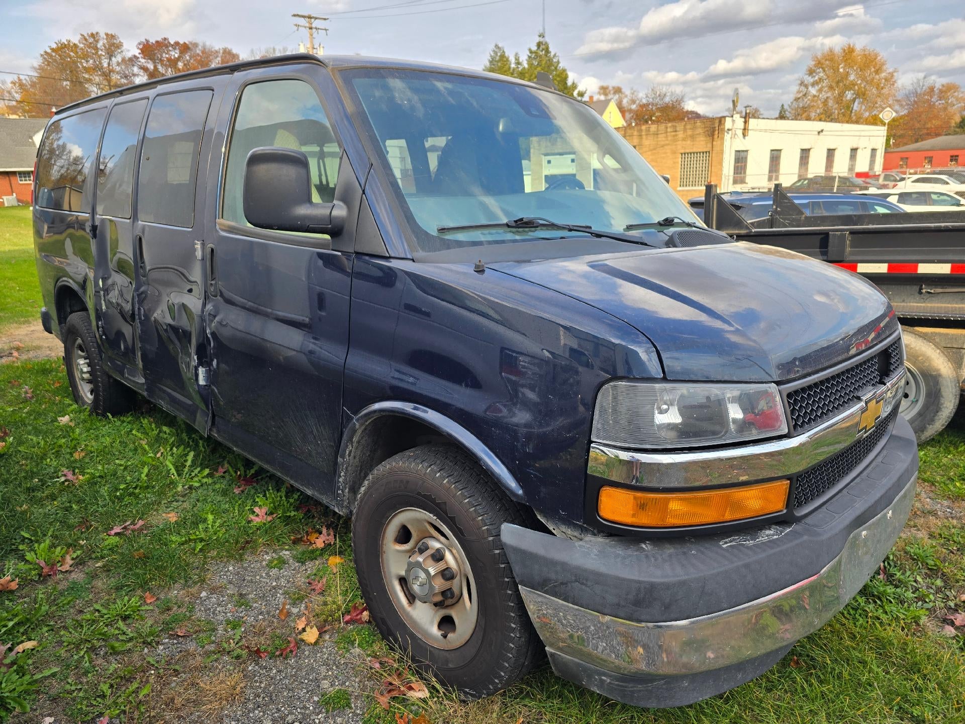 2019 Chevrolet Express Passenger 3500 LT