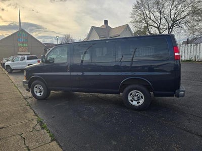 2020 Chevrolet Express Passenger 3500 1LT
