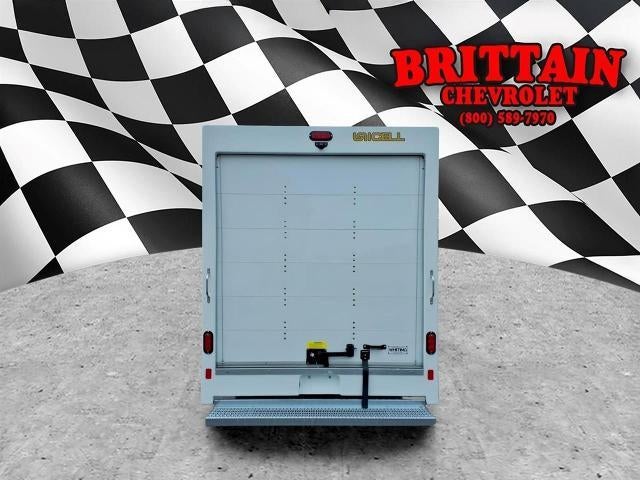 2026 Chevrolet Express Cutaway 3500 Base