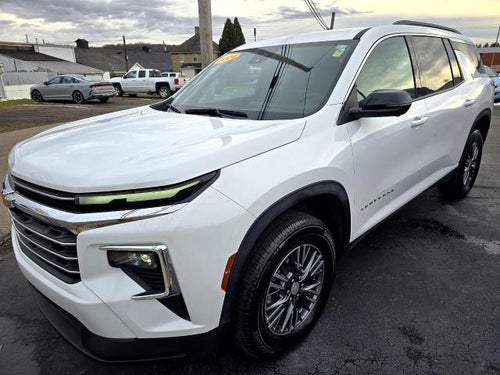 2024 Chevrolet Traverse LT