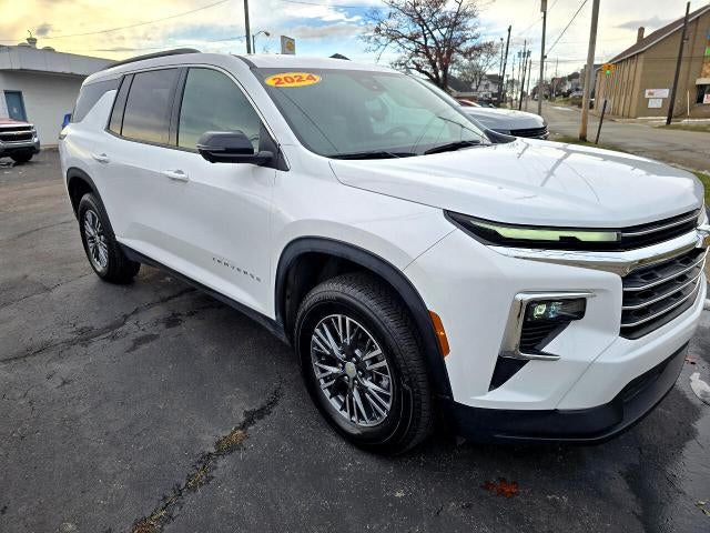2024 Chevrolet Traverse LT