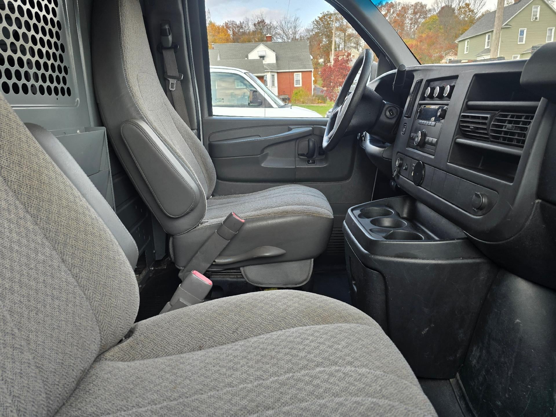 2014 GMC Savana Cargo 2500 Base