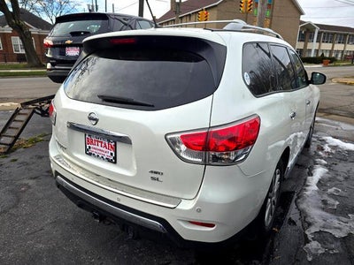 2016 Nissan Pathfinder SL