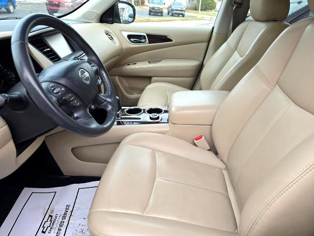 2016 Nissan Pathfinder SL